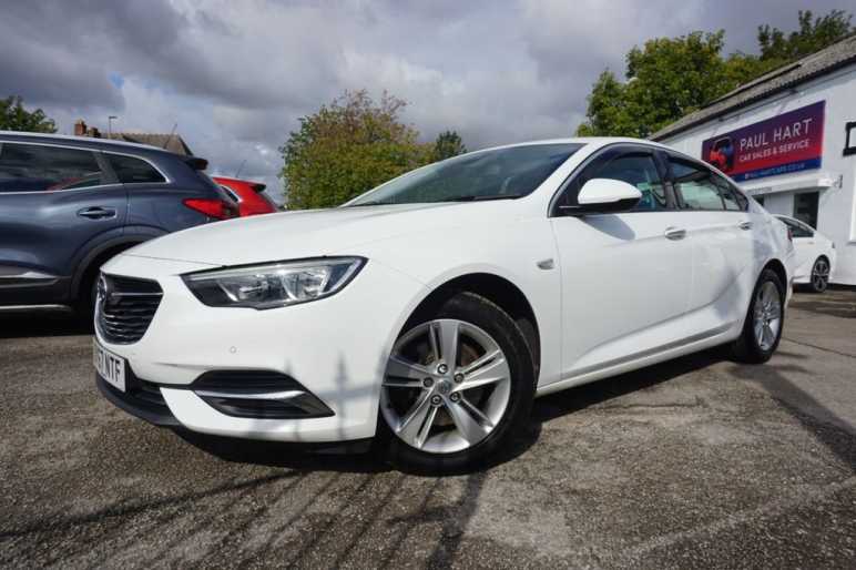 VAUXHALL INSIGNIA