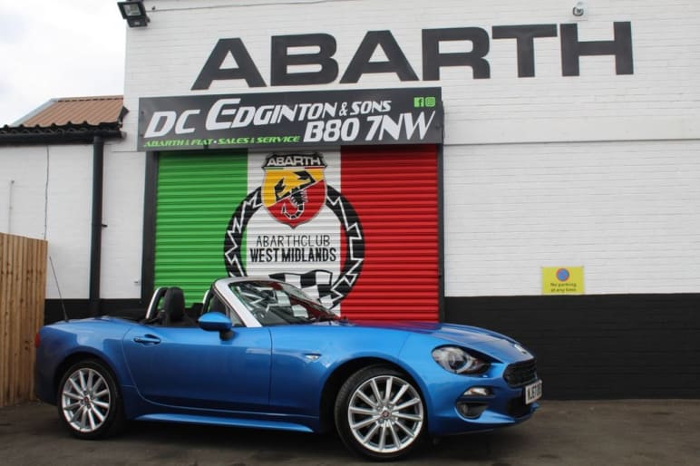 FIAT 124 SPIDER