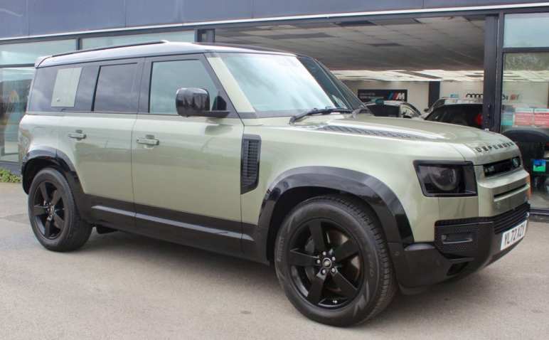 LAND ROVER DEFENDER