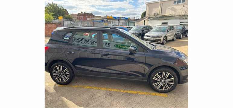 Seat Arona
