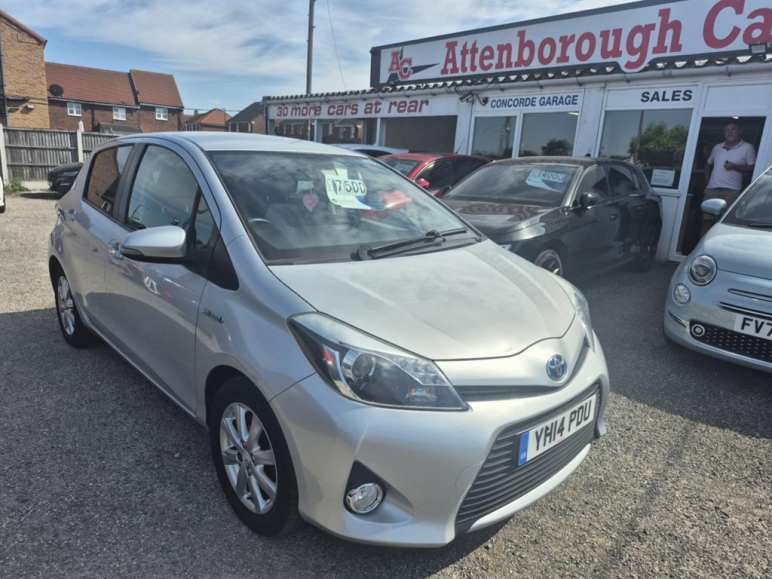 TOYOTA YARIS
