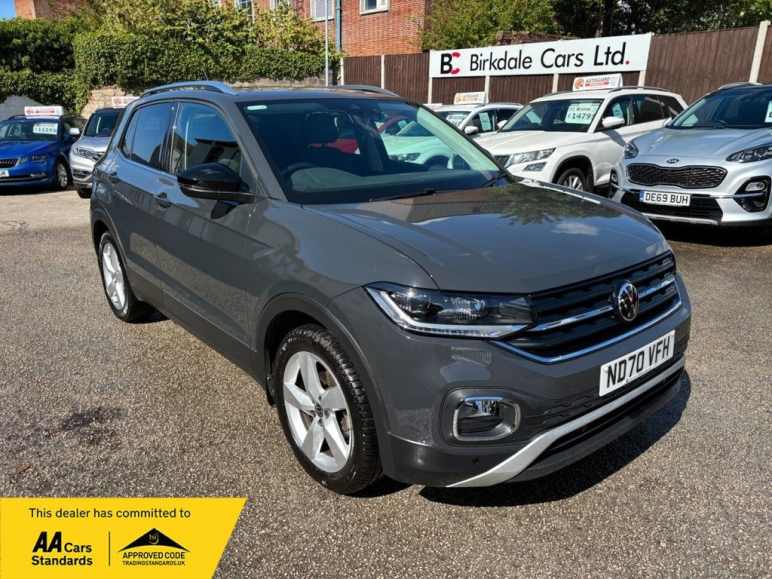 VOLKSWAGEN T-CROSS