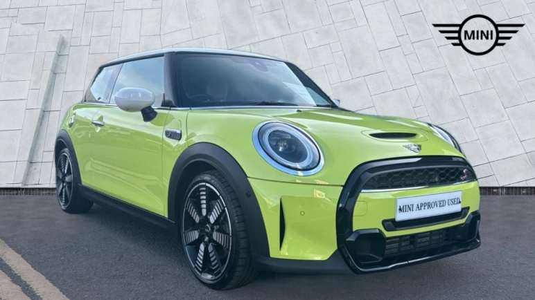 MINI HATCHBACK