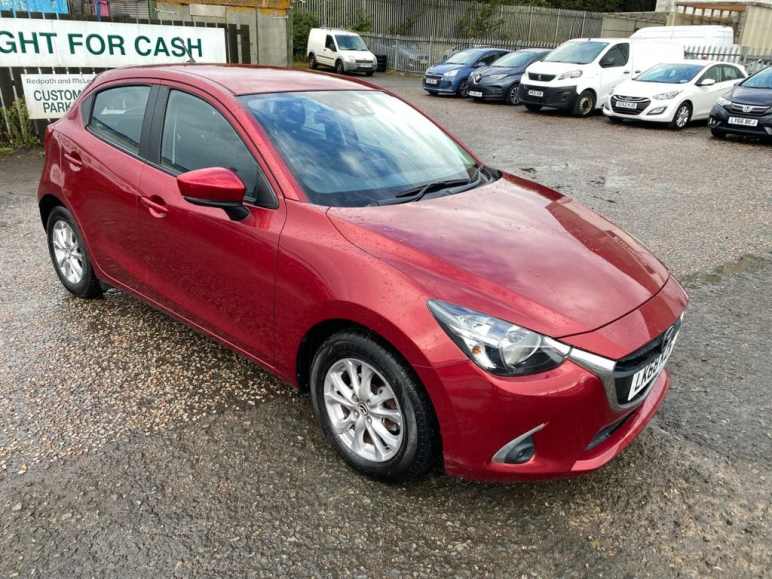 MAZDA 2