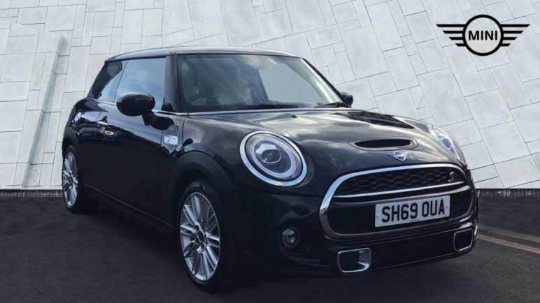 MINI HATCHBACK