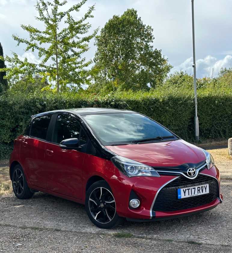 TOYOTA YARIS