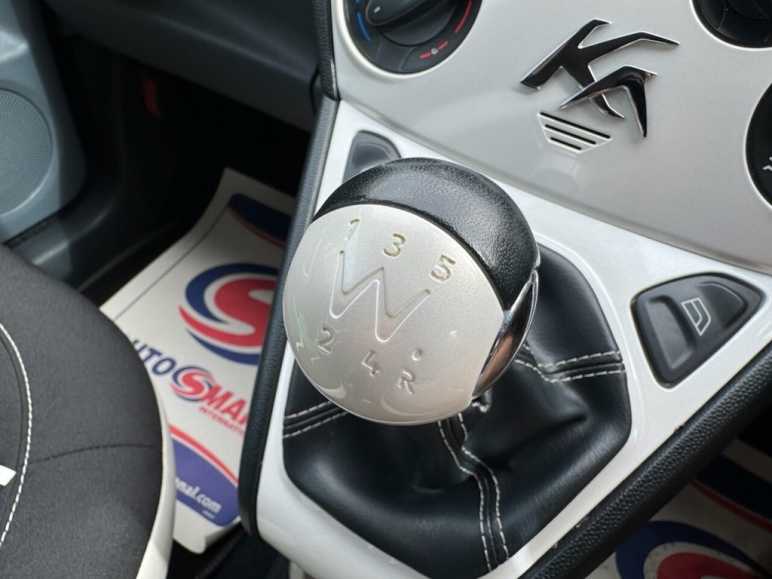 1.2 Zetec Black Edition Hatchback 3dr Petrol Manua