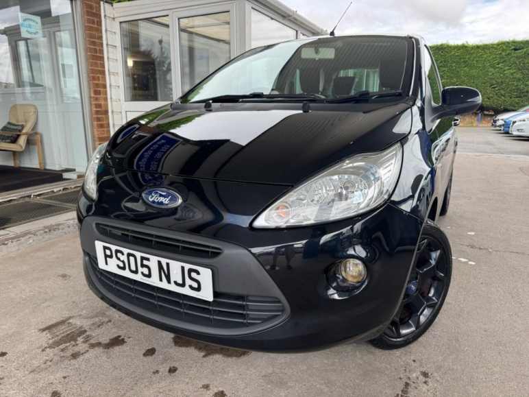 1.2 Zetec Black Edition Hatchback 3dr Petrol Manua