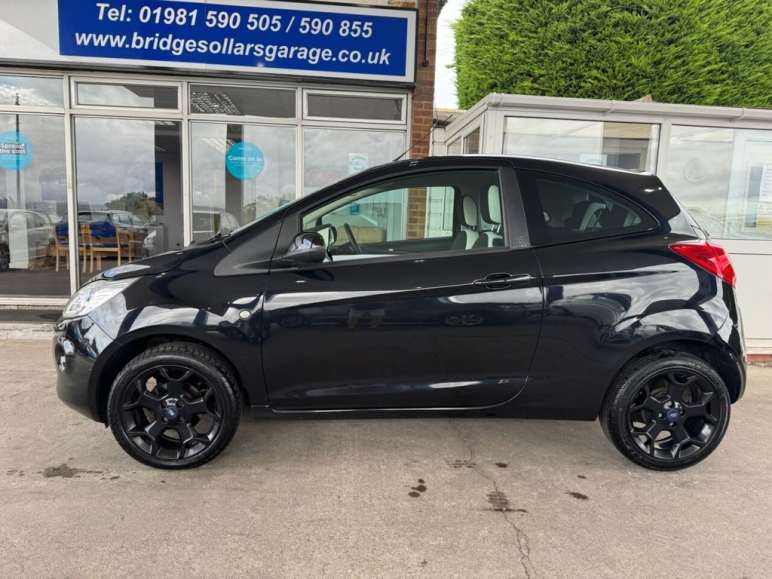 1.2 Zetec Black Edition Hatchback 3dr Petrol Manua