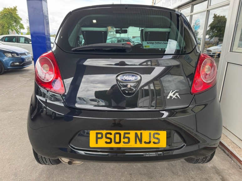 1.2 Zetec Black Edition Hatchback 3dr Petrol Manua