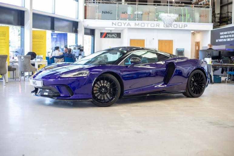 MCLAREN GT