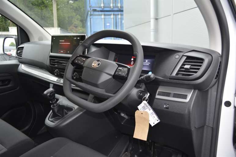 2.0 Turbo D 3100 Prime XL Panel Van 6dr Diesel Manual LWB H1 Euro 6 (145 ps)