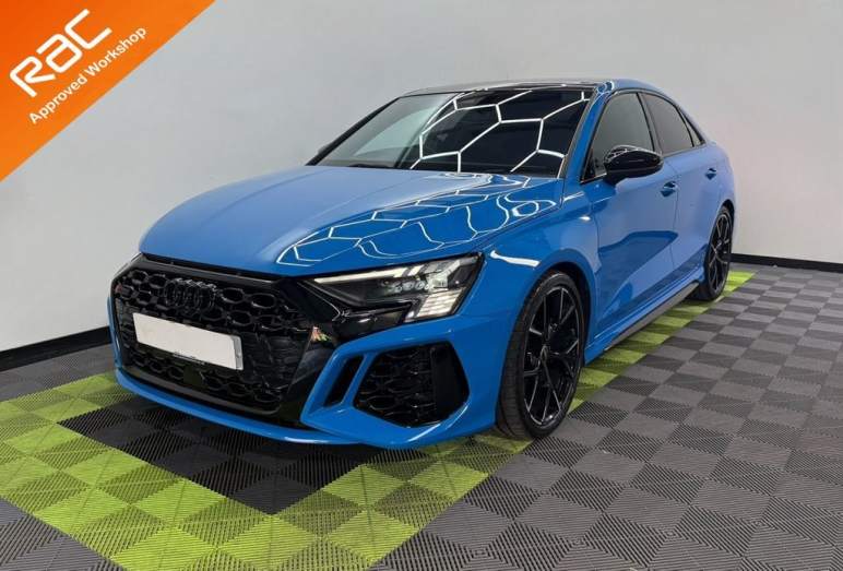 AUDI RS3
