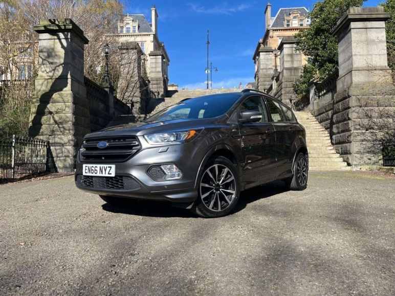 FORD KUGA