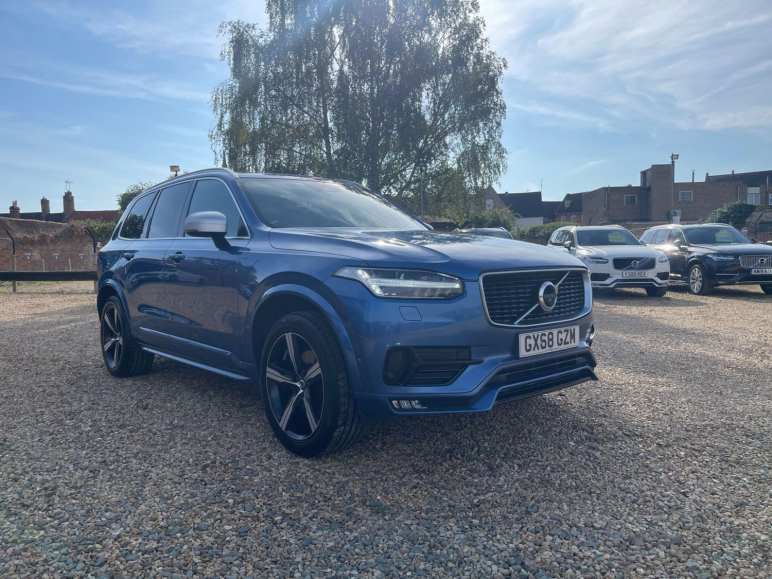 VOLVO XC90