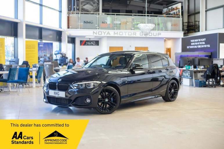 BMW 1 SERIES
