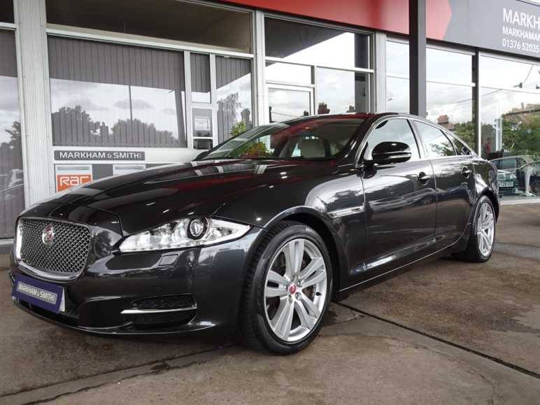 JAGUAR XJ