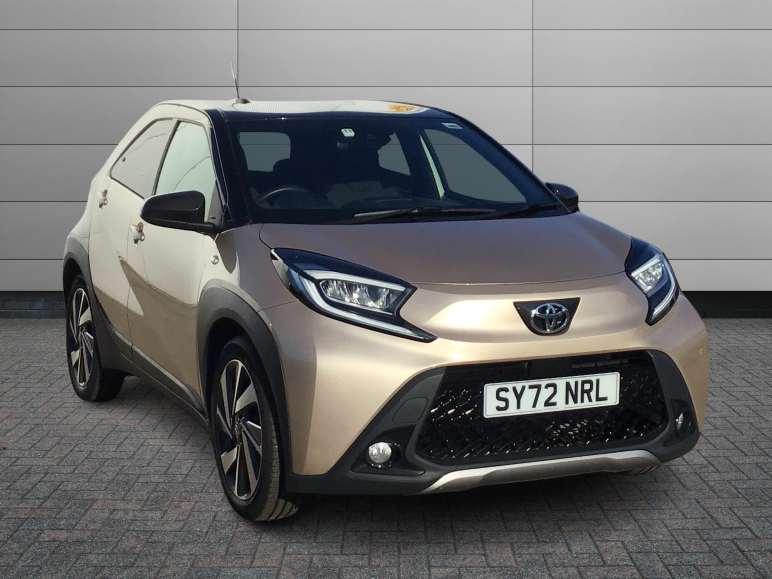 TOYOTA AYGO X