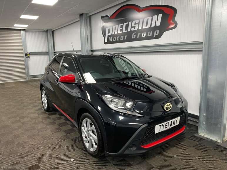 TOYOTA AYGO X