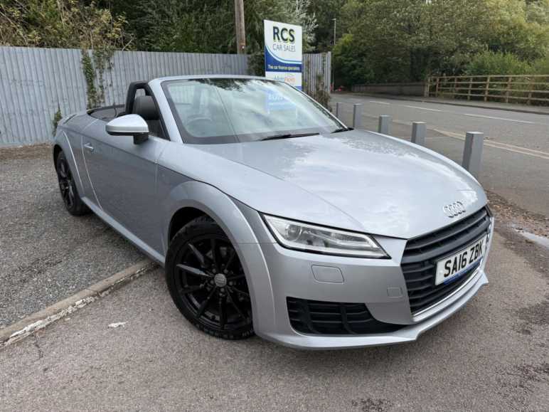 AUDI TT