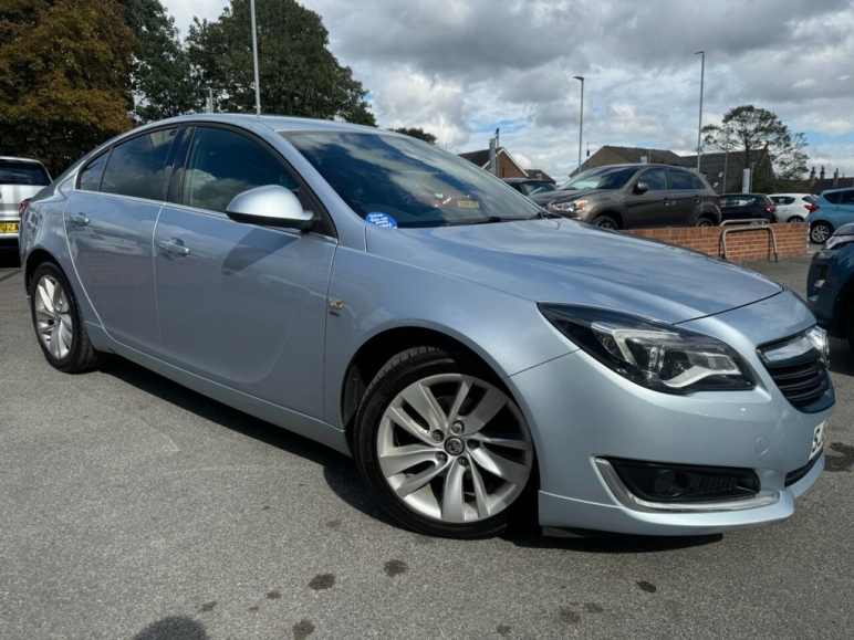 VAUXHALL INSIGNIA