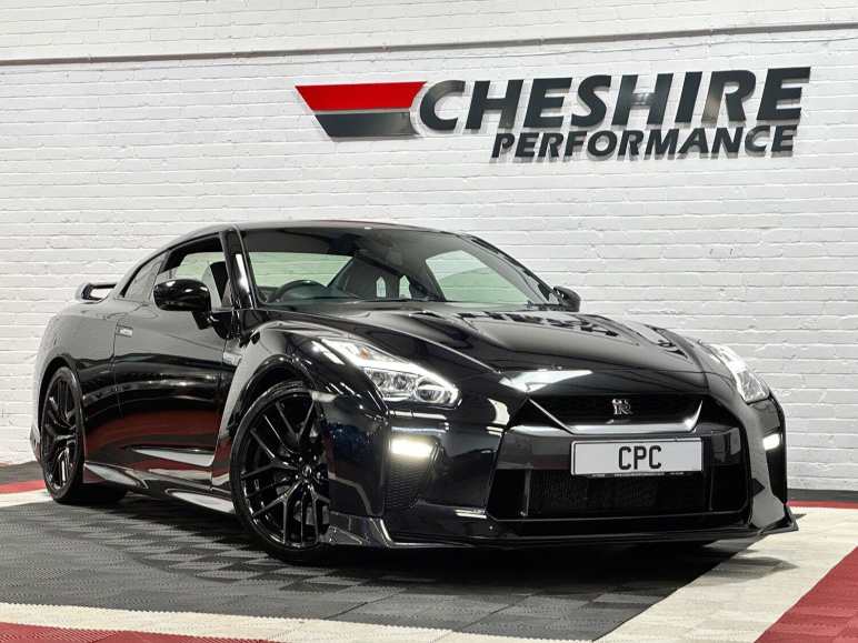 Nissan GT-R