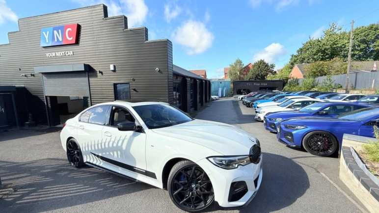 BMW 3 SERIES