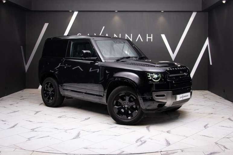 LAND ROVER DEFENDER