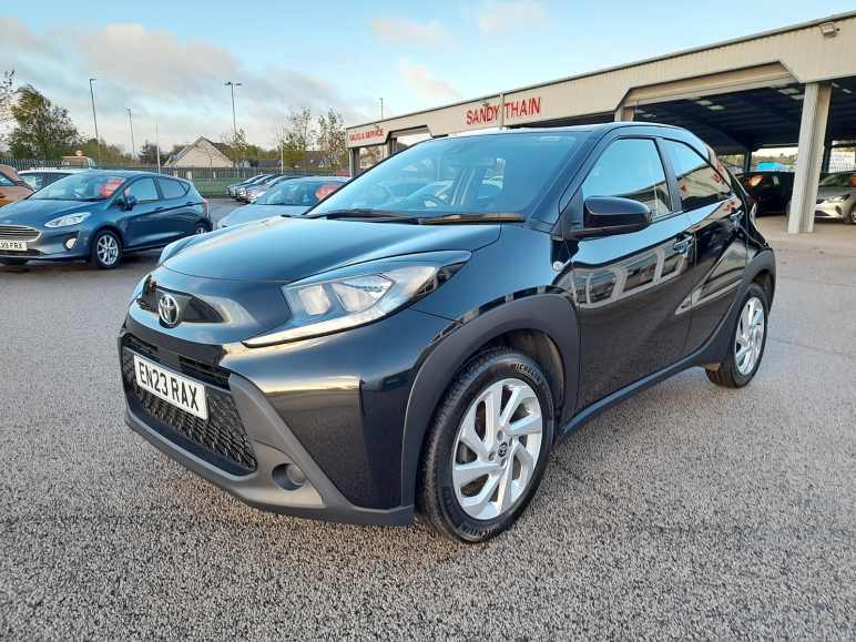 TOYOTA AYGO X
