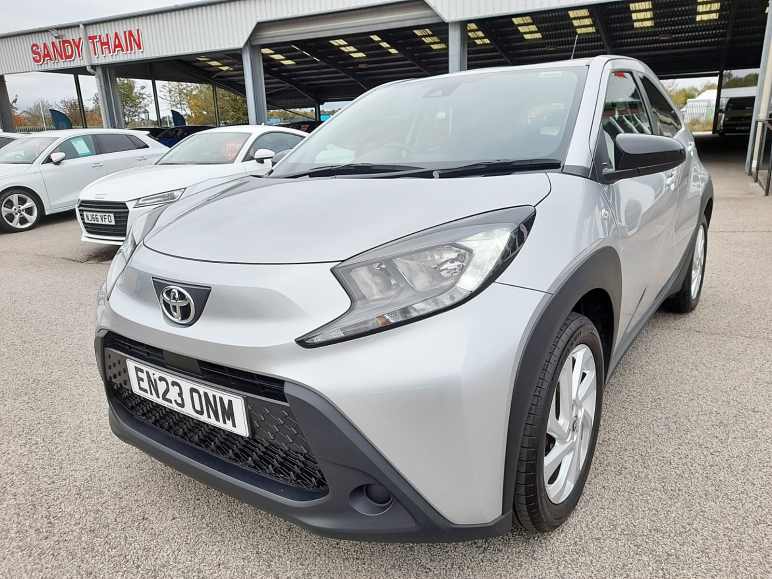 TOYOTA AYGO X
