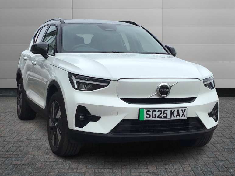 VOLVO EX40