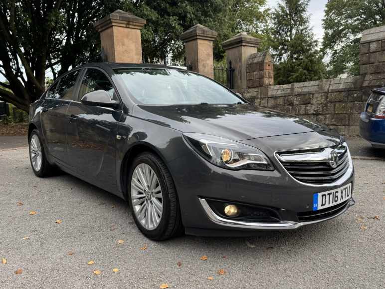 VAUXHALL INSIGNIA