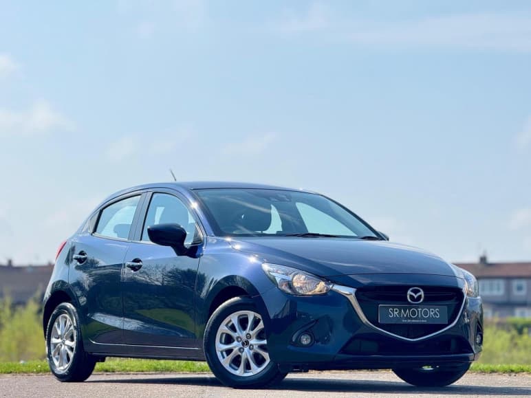 MAZDA 2