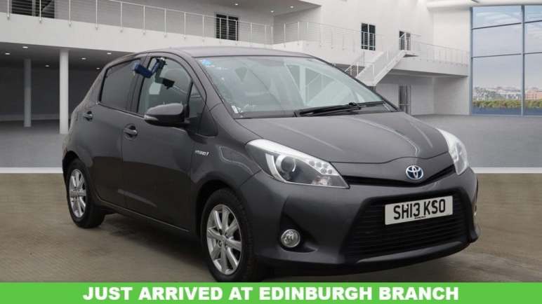 TOYOTA YARIS