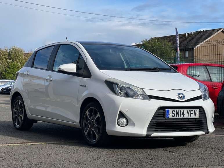 TOYOTA YARIS