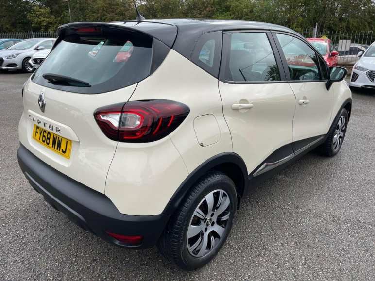 RENAULT CAPTUR