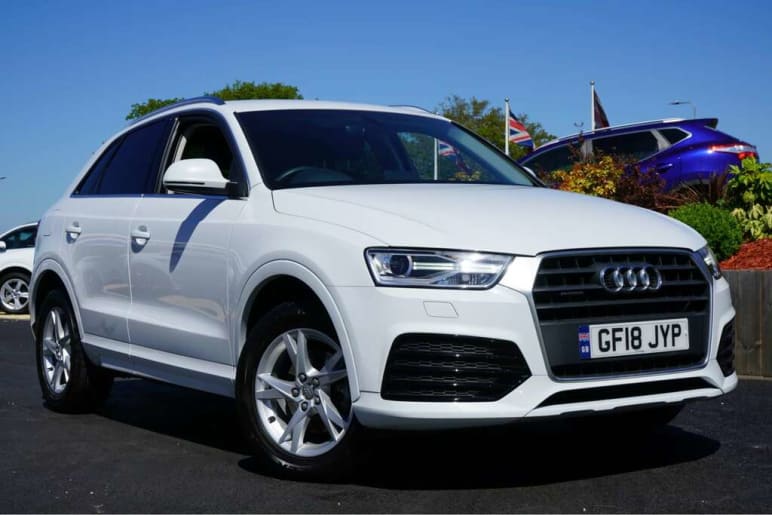 AUDI Q3