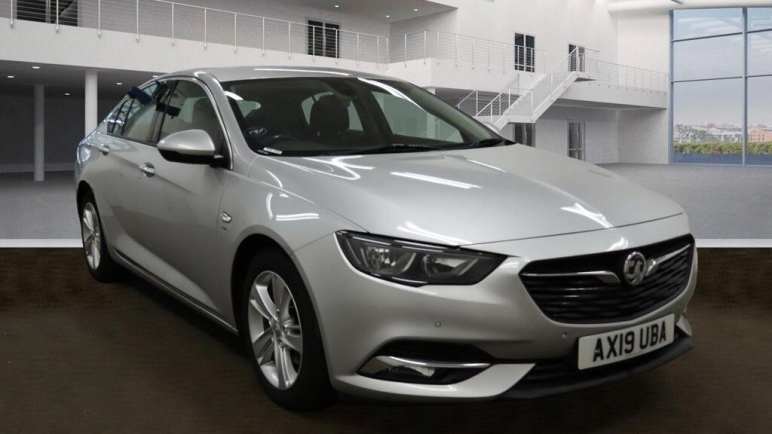 VAUXHALL INSIGNIA