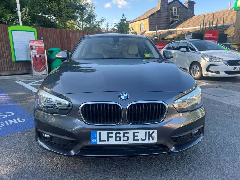 BMW 1 SERIES