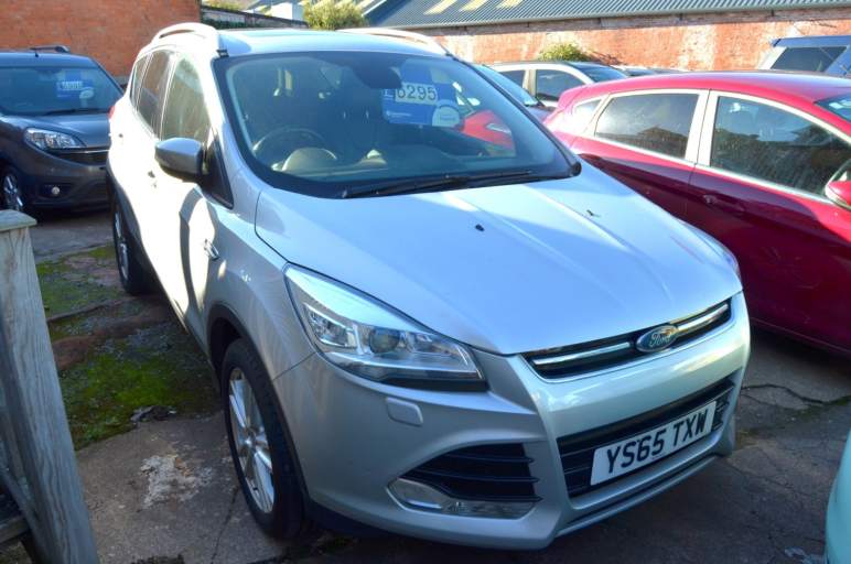 FORD KUGA