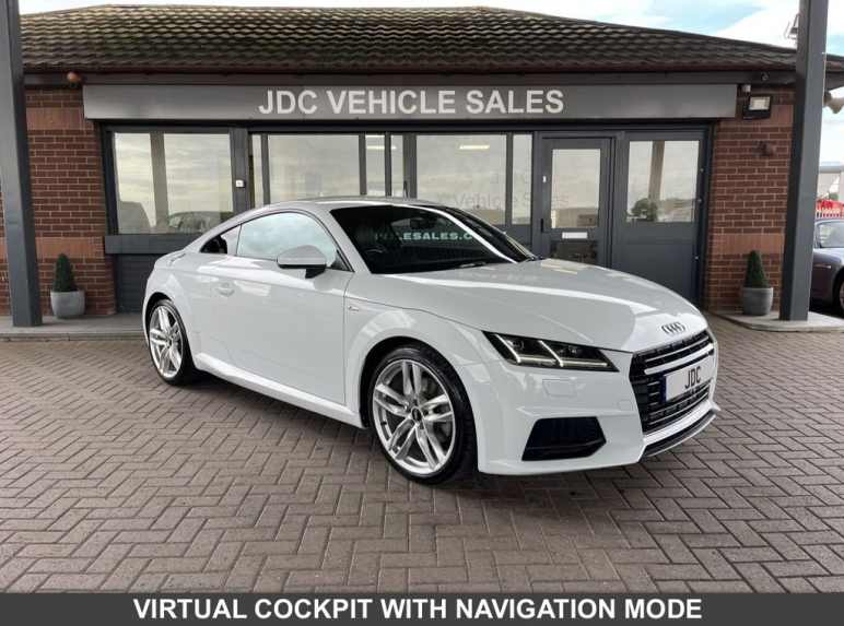 AUDI TT