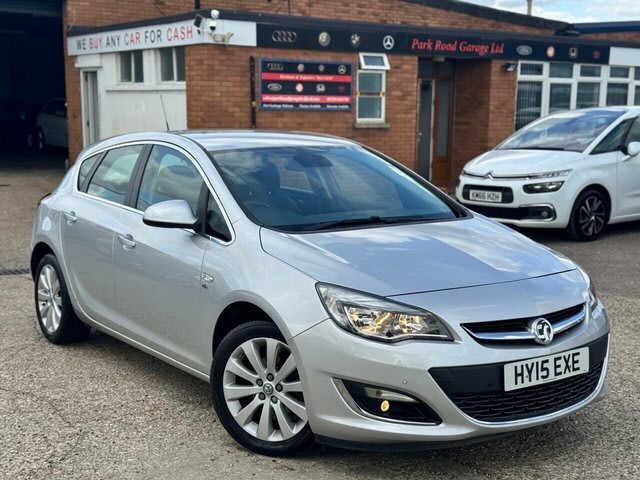 VAUXHALL ASTRA