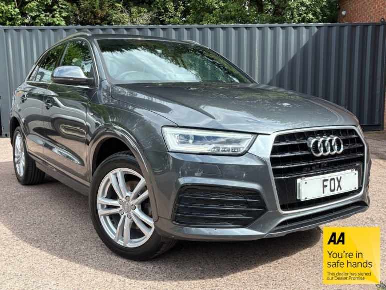 AUDI Q3