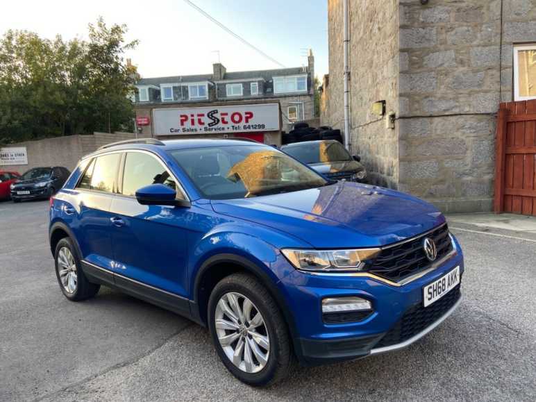 VOLKSWAGEN T-ROC