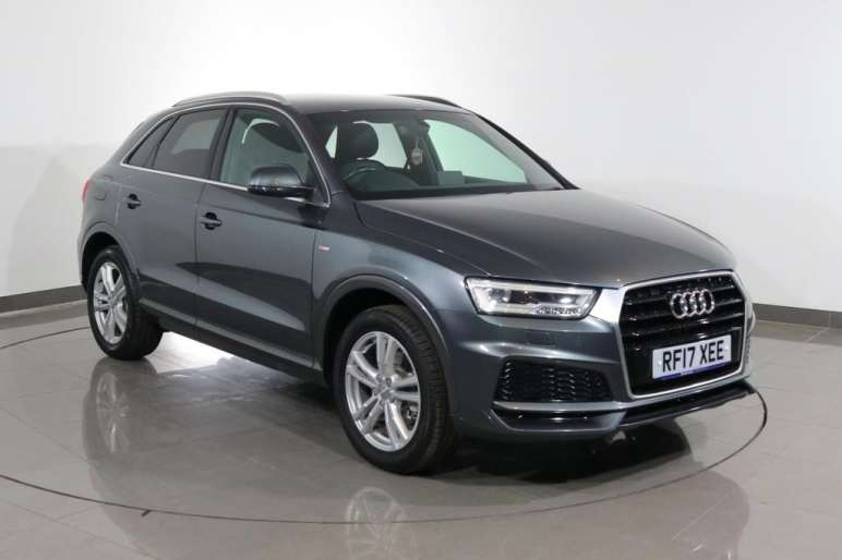 AUDI Q3