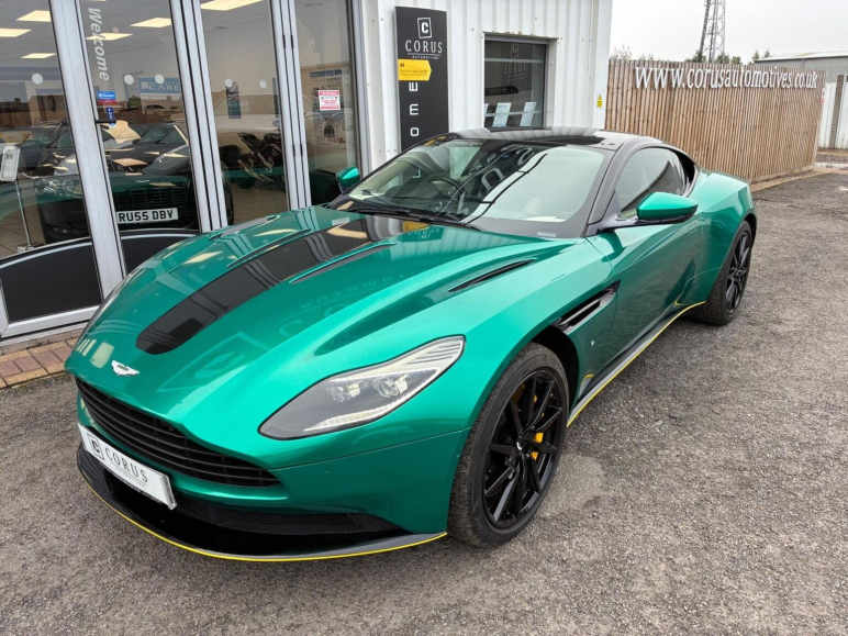 Aston Martin Db11