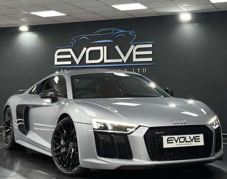 Audi R8