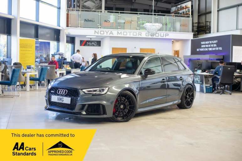 AUDI RS3