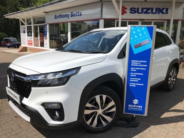 SUZUKI S-CROSS