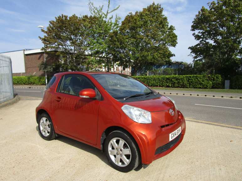 Toyota Iq